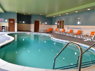 Holiday Inn Express & Suites Raleigh Airport - Brier Creek By Ihg Ngoại thất bức ảnh